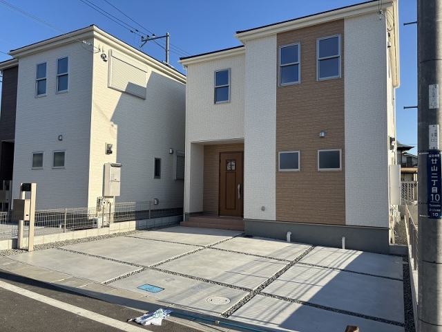 大阪府富田林市廿山２丁目新築一戸建ての不動産情報です。