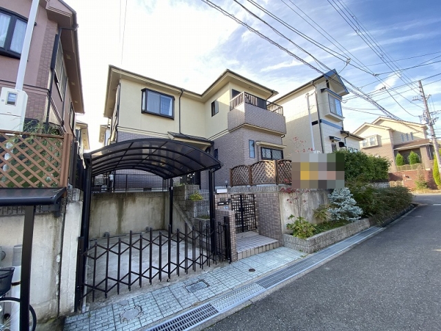 大阪府富田林市金剛伏山台中古一戸建ての不動産情報です。