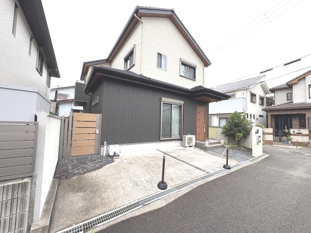 大阪府富田林市甲田６丁目中古一戸建ての不動産情報です。